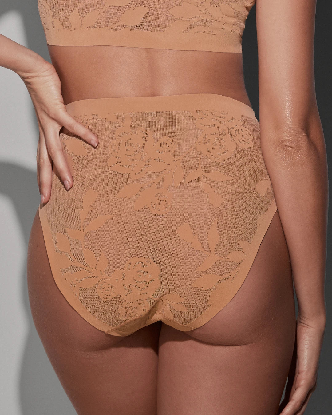 Madam Jolie Sheer High Cut
