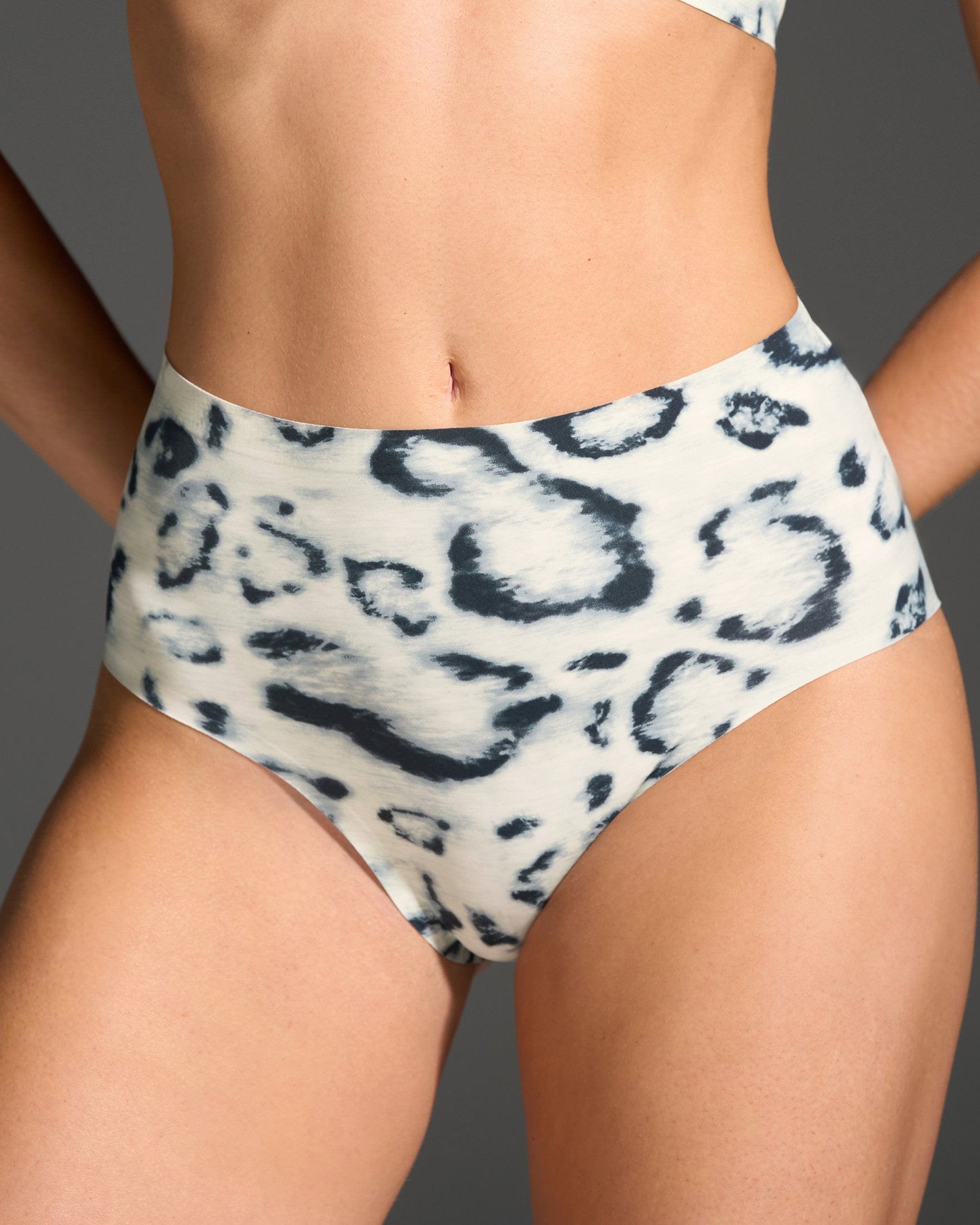 Snow Leopard Highwaisted
