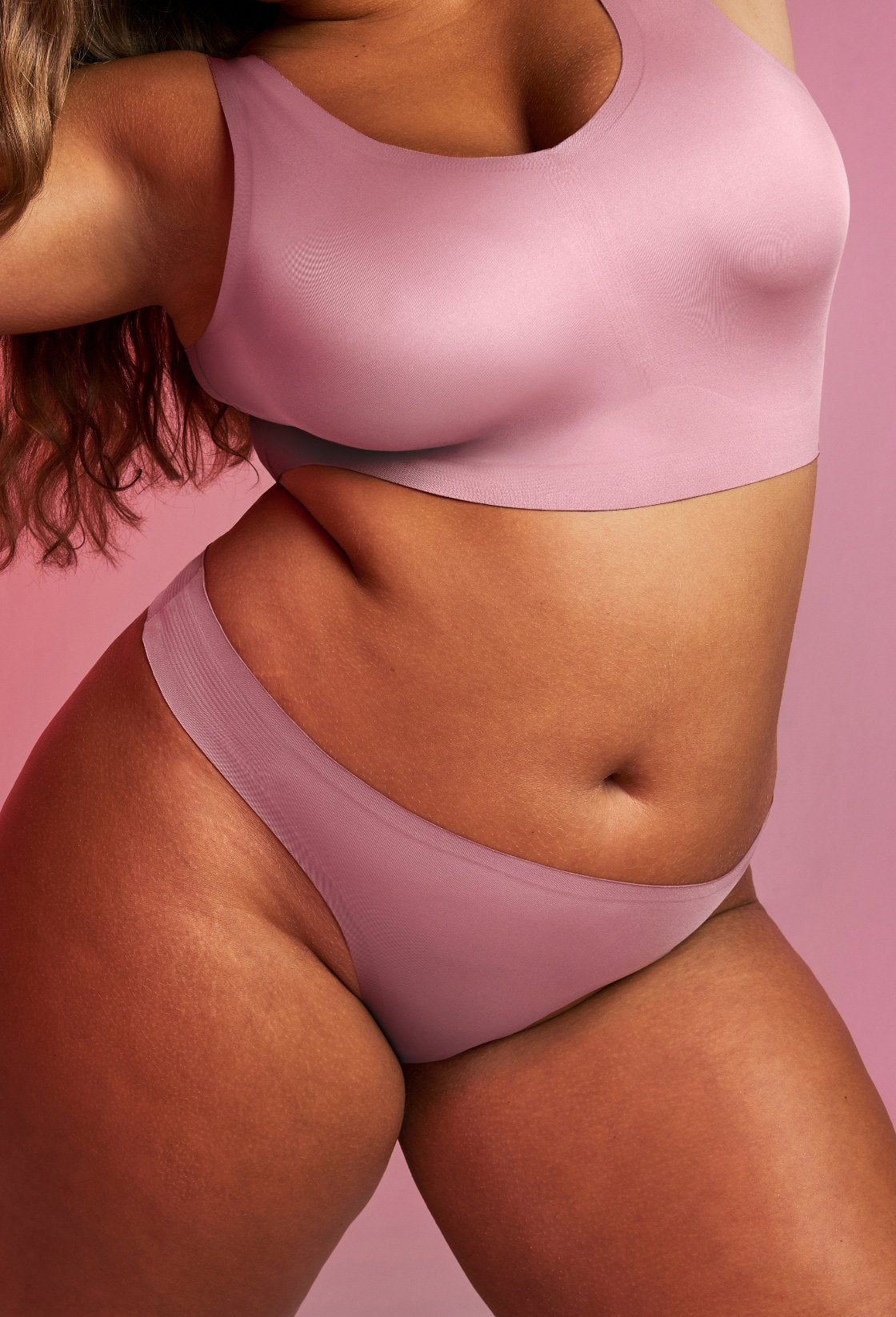 Roseata Fleur Thong